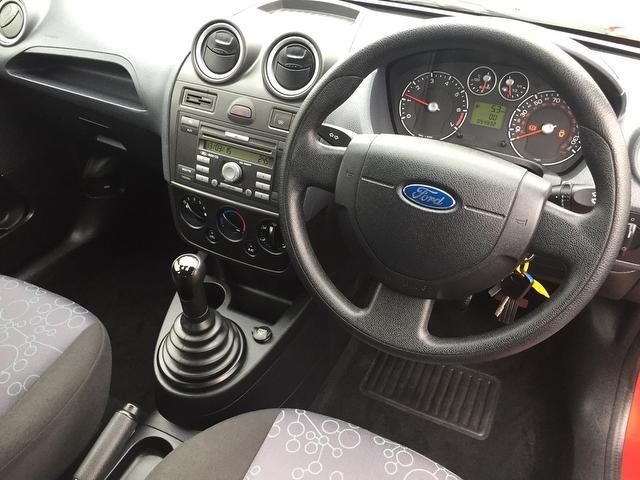 2006 Ford Fiesta image 4