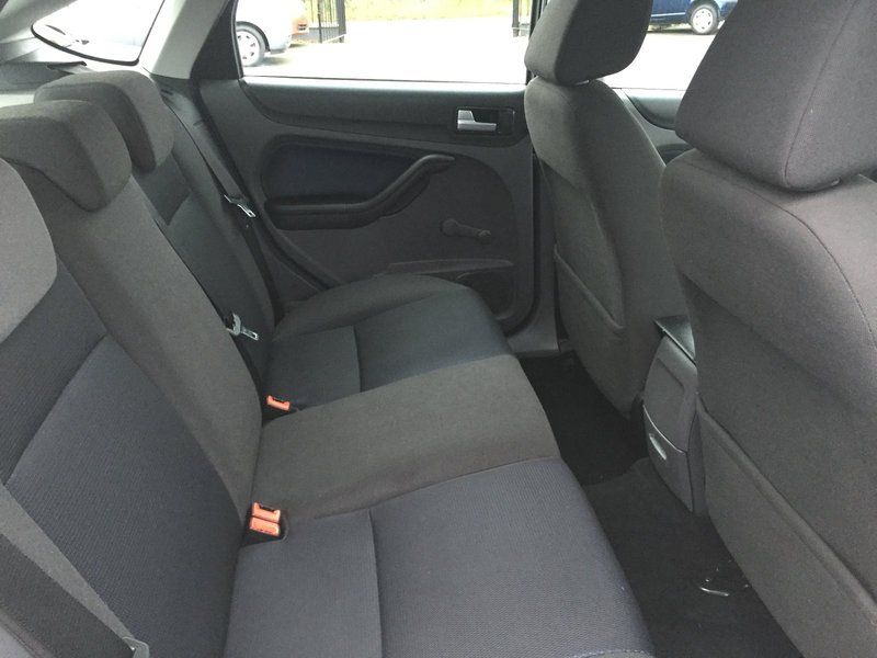 2007 Ford Focus Zetec image 5