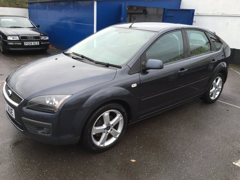 2008 Ford Focus Zetec image 2