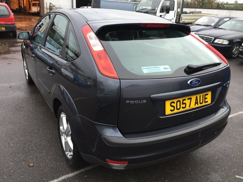 2008 Ford Focus Zetec image 3