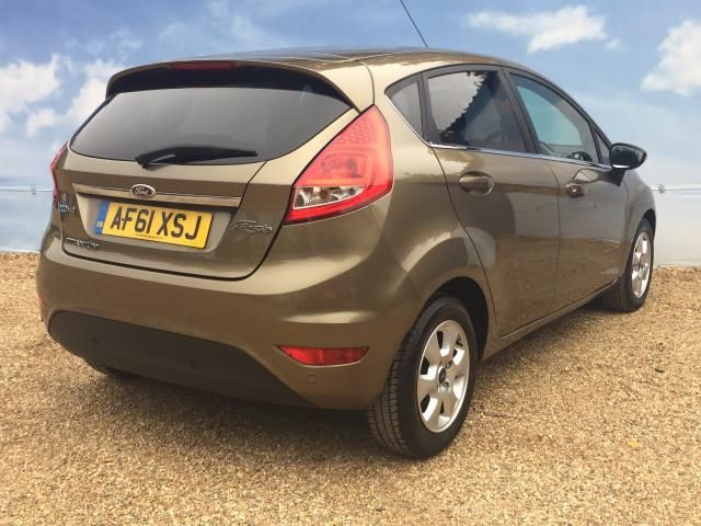 2011 FORD FIESTA 1.6 TDCI image 2