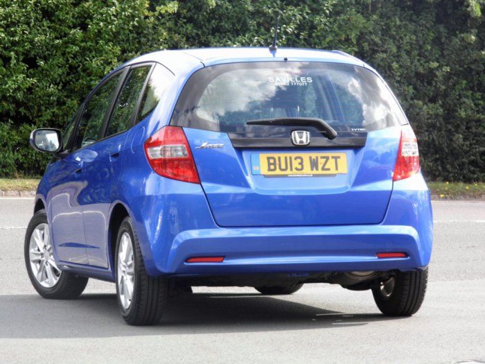 2013 Honda Jazz 1.4 i VTEC ES image 2