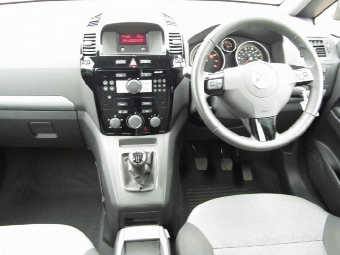 2012 Vauxhall Zafira 1.6 i VVT image 3