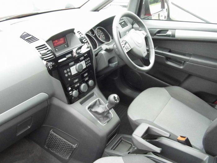 2012 Vauxhall Zafira 1.6 i VVT image 5