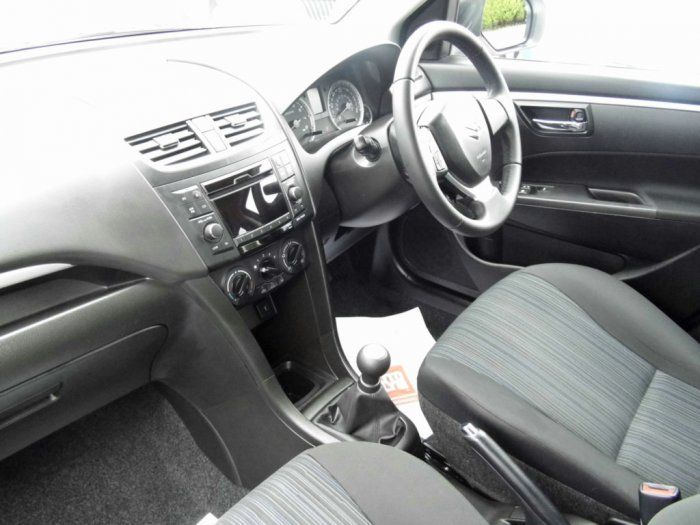2013 Suzuki Swift 1.2 SZ3 image 4
