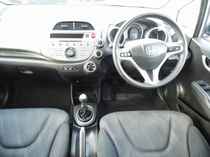 2010 Honda Jazz 1.4 ES-T image 3