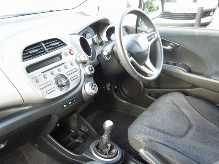 2010 Honda Jazz 1.4 ES-T image 4