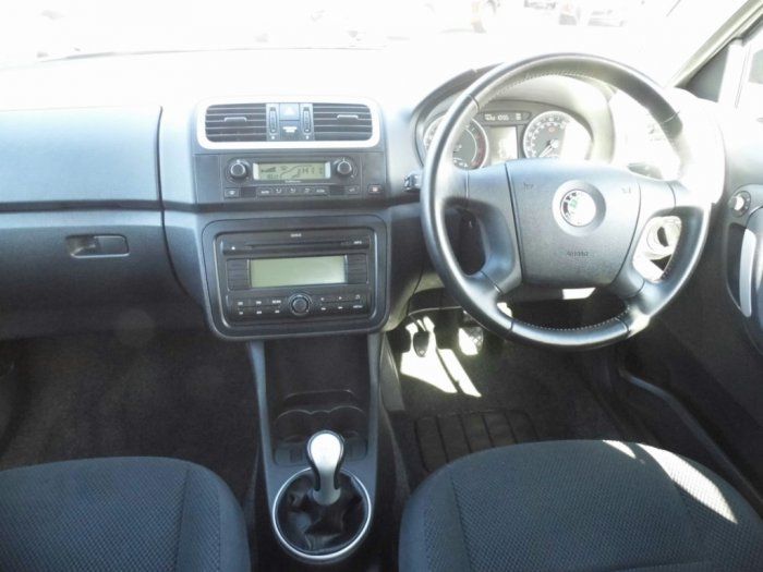 2009 Skoda Fabia 1.4 16v image 3