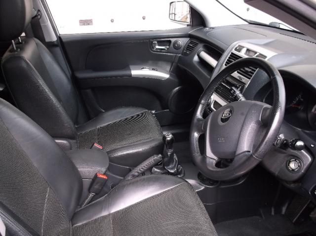 2005 KIA SPORTAGE 2.0 XS CRDI image 4