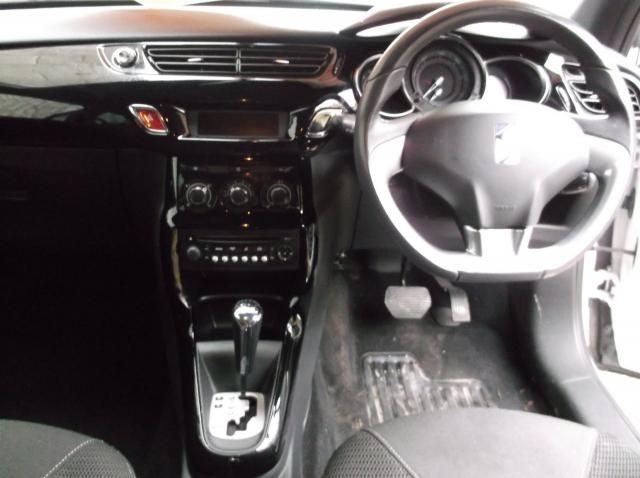 2011 CITROEN DS3 1.6 DSTYLE image 4