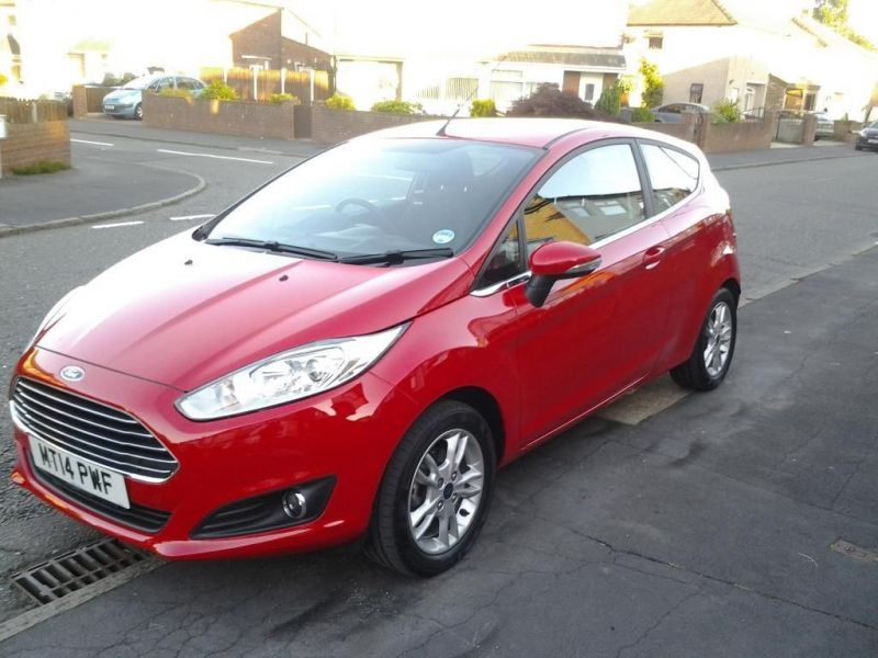 2014 Ford Fiesta Zetec image 1