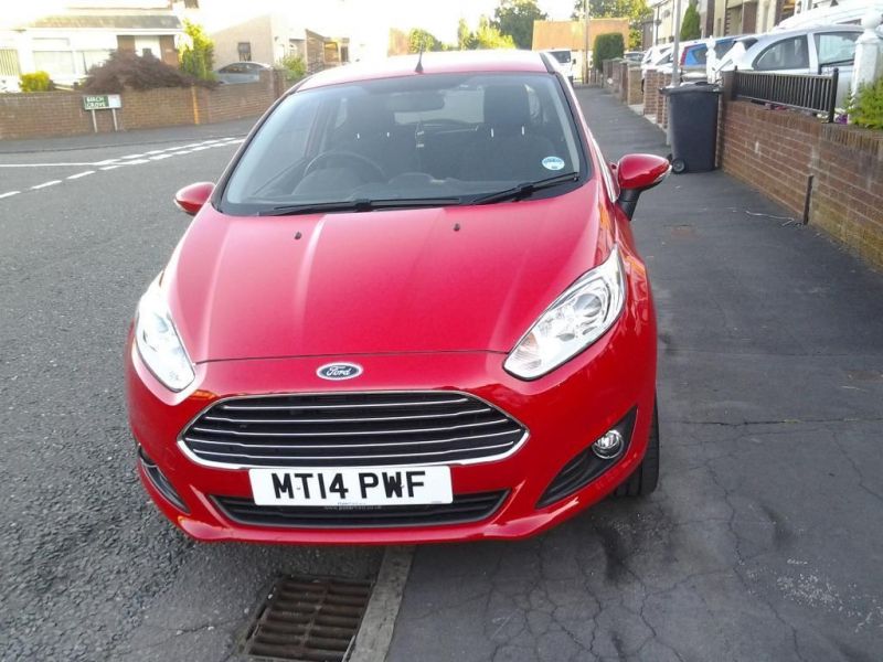 2014 Ford Fiesta Zetec image 2