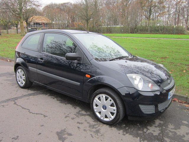 2007 Ford Fiesta image 1