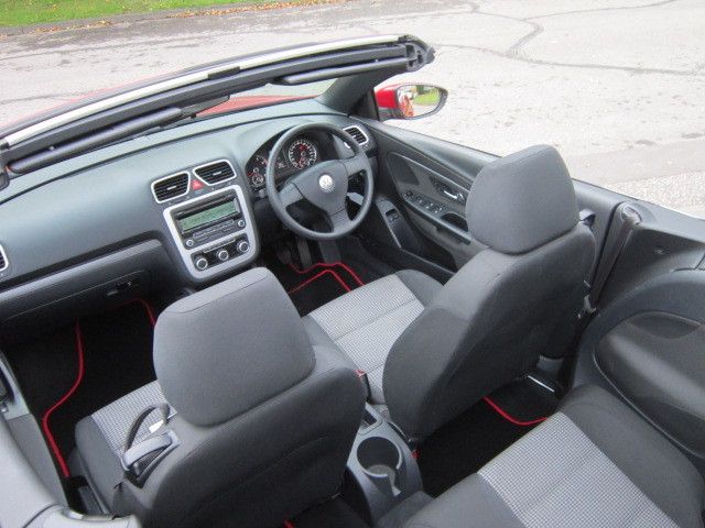 2010 Volkswagen Eos TSI S image 5