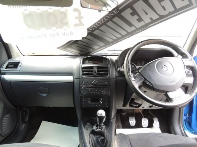 2005 RENAULT CLIO 2.0 SPORT image 4