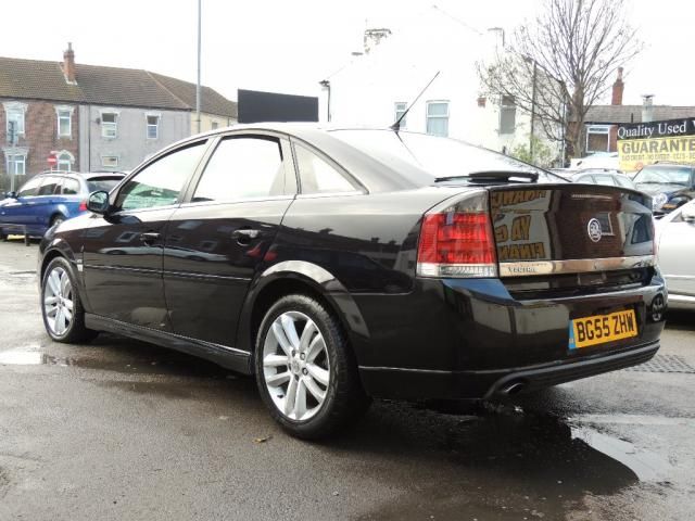 2005 VAUXHALL VECTRA 1.9 SRI CDTI image 3