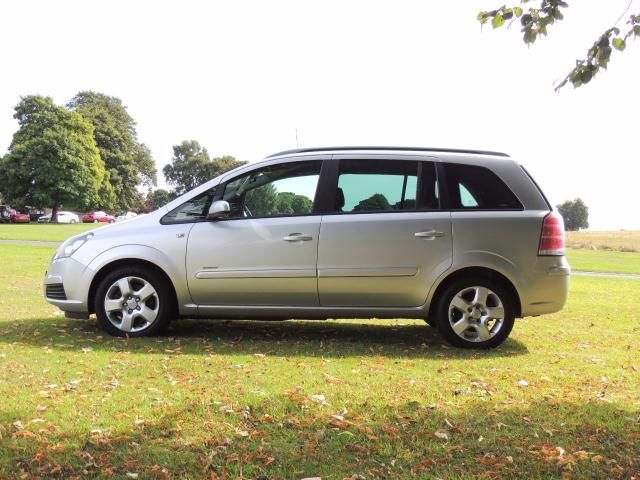 2006 VAUXHALL ZAFIRA 1.9 image 2