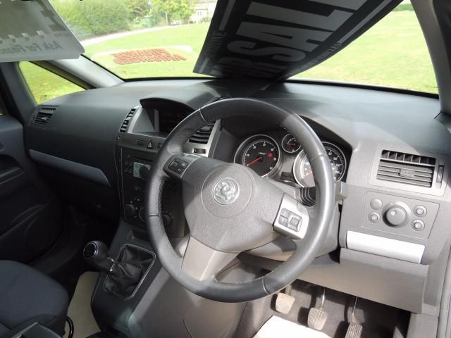 2006 VAUXHALL ZAFIRA 1.9 image 4