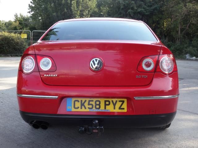 2009 VOLKSWAGEN PASSAT 2.0 image 3
