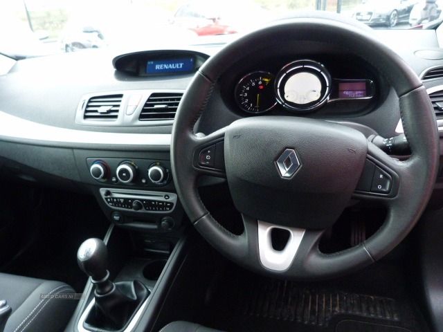 2009 Renault Megane 1.6 VVT image 4