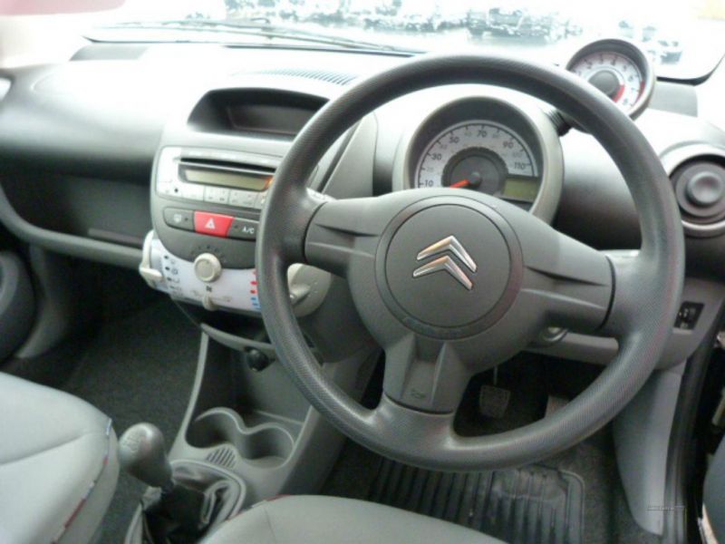 2011 Citroen C1 1.0 image 4