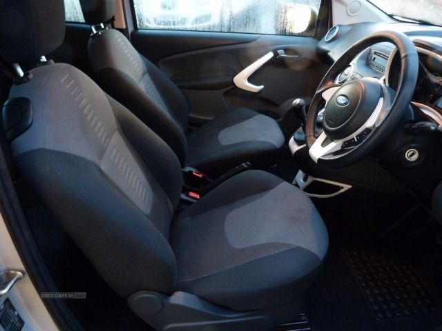 2012 Ford Ka ZETEC image 5