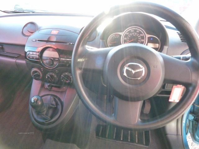 2012 Mazda Mazda2 1.3 TS image 5