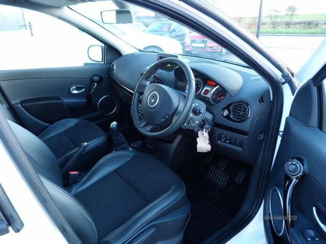 2012 Renault Clio 1.2 16v image 4