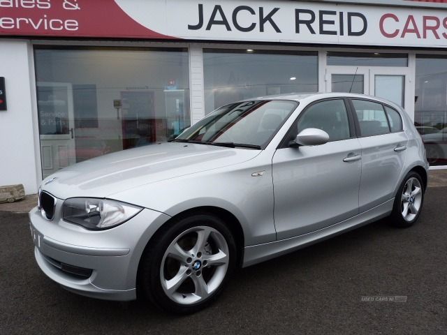 2009 BMW 1 Series 116i Sport 5dr image 1