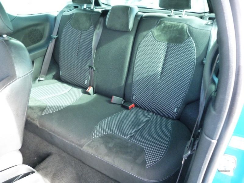 2011 Citroen DS3 1.6 HDi DSport image 4