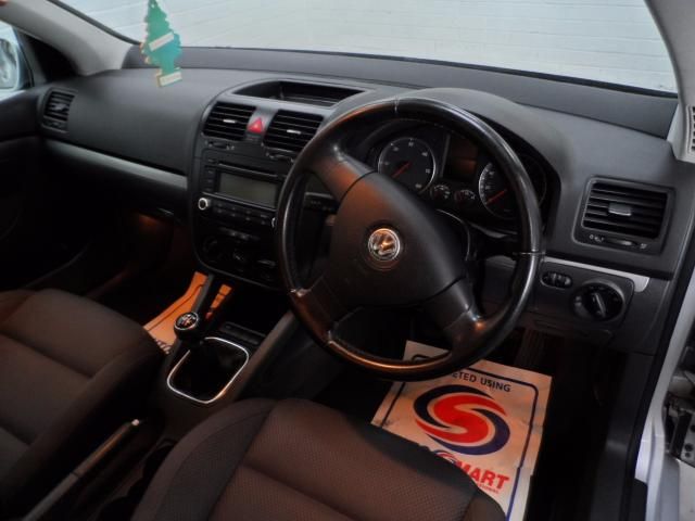 2006 VOLKSWAGEN GOLF 2.0 GT TDI image 4