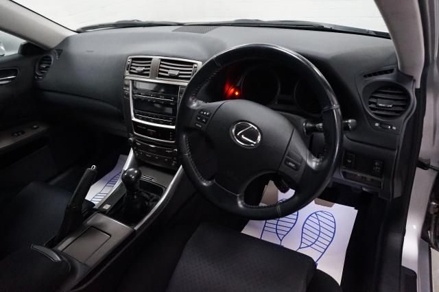 2006 LEXUS IS 2.2 220D image 4