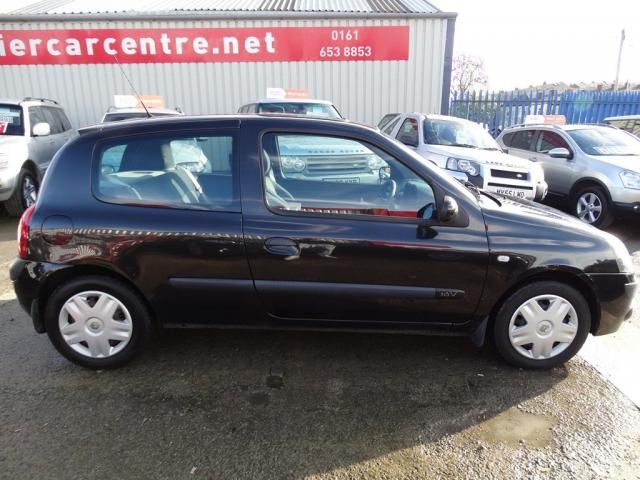 2004 RENAULT CLIO 1.1 image 2