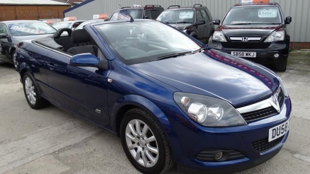 2008 VAUXHALL ASTRA 1.8 TWIN TOP SPORT image 1