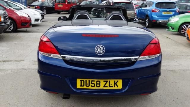 2008 VAUXHALL ASTRA 1.8 TWIN TOP SPORT image 3