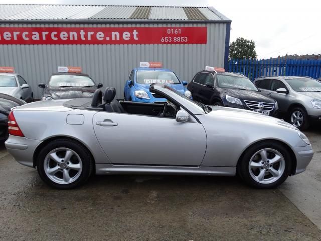2004 MERCEDES-BENZ 3.2 SLK320 image 2