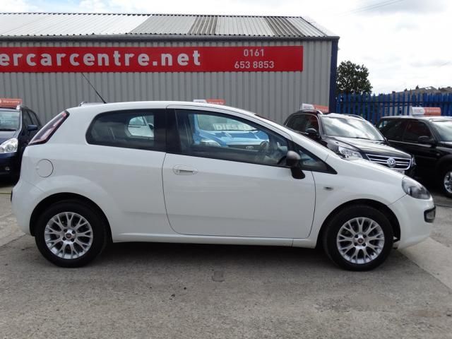 2012 FIAT PUNTO 1.2 MYLIFE image 2