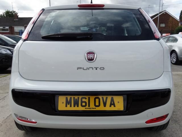 2012 FIAT PUNTO 1.2 MYLIFE image 3