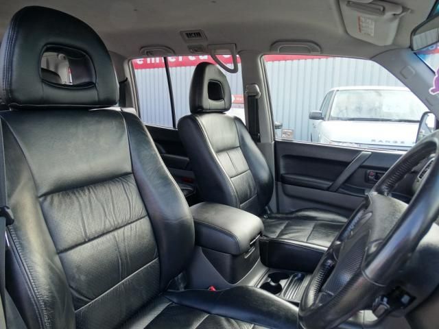 2003 MITSUBISHI SHOGUN 3.5 image 5