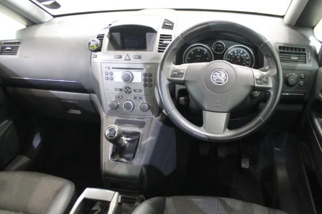2005 VAUXHALL ZAFIRA 1.9 image 4