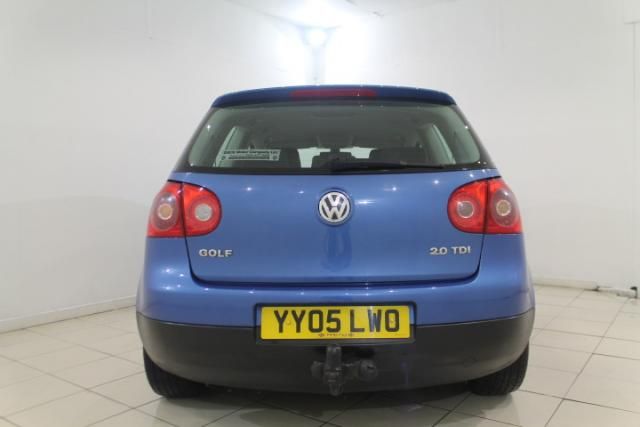 2005 VOLKSWAGEN GOLF 2.0 GT TDI image 3