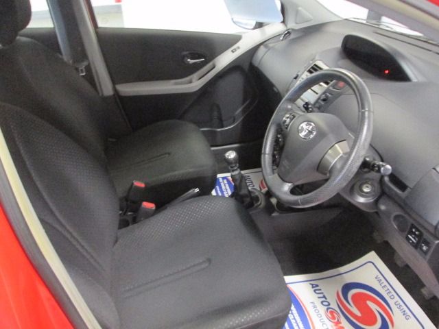 2010 TOYOTA YARIS 1.3 TR VVT-I image 4