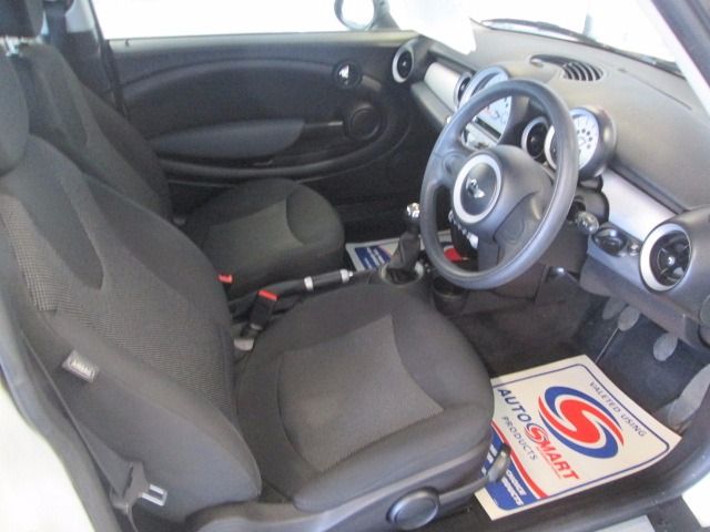 2007 MINI HATCH 1.6 COOPER D image 4