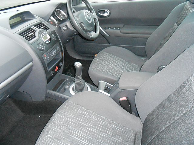 2008 RENAULT MEGANE 1.6VVT-I image 4