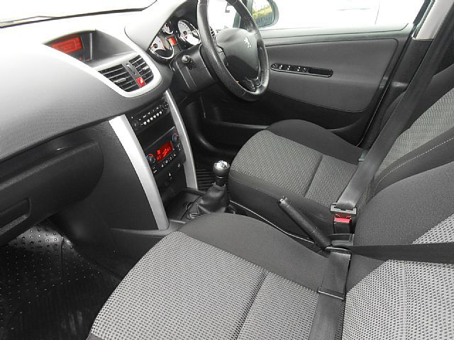 2010 PEUGEOT 207 1.6HDI SPORT image 4