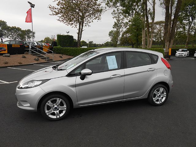2010 FORD FIESTA 1.4 STYLE PLUS image 2