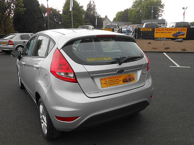 2010 FORD FIESTA 1.4 STYLE PLUS image 3