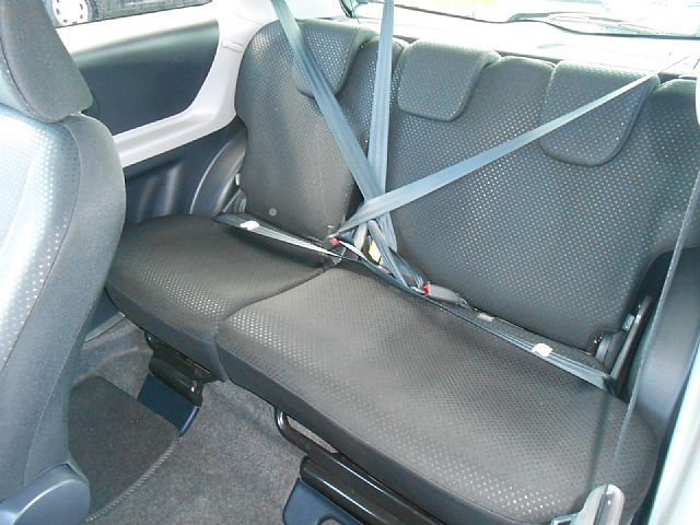 2009 TOYOTA YARIS 1.4 D4-D SR image 5