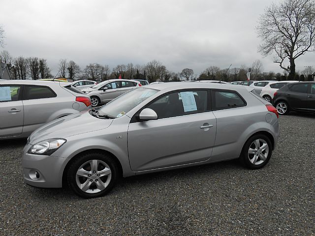 2009 KIA CEED 2 1.6 CRDI image 2