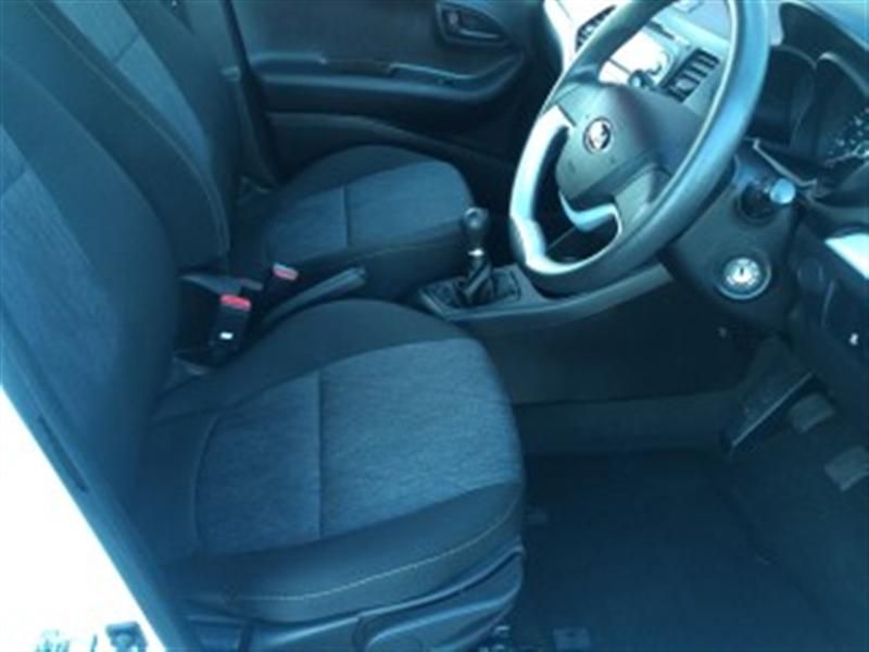 2013 KIA Picanto 1.0 1 Hatchback 5dr image 3